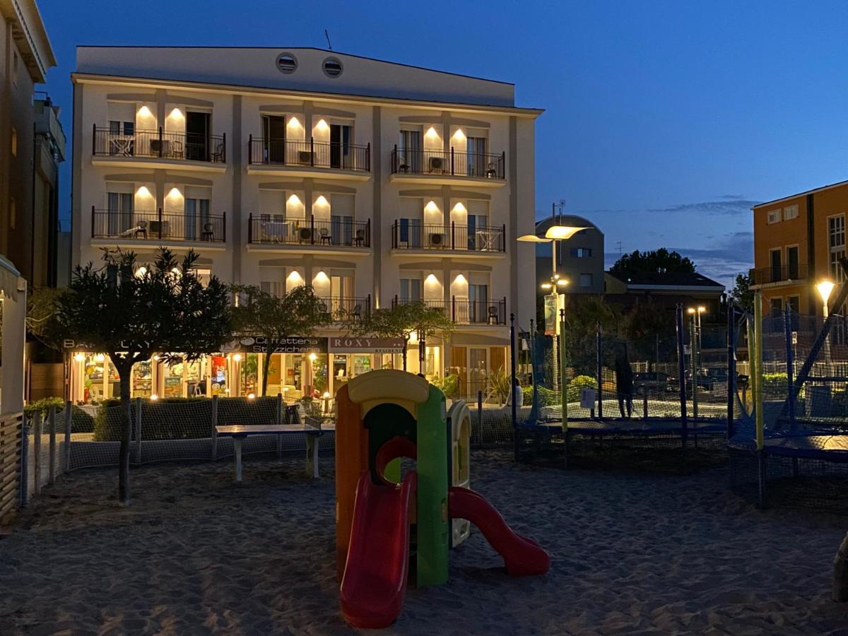 Residence Roxy Misano Adriatico Exterior foto