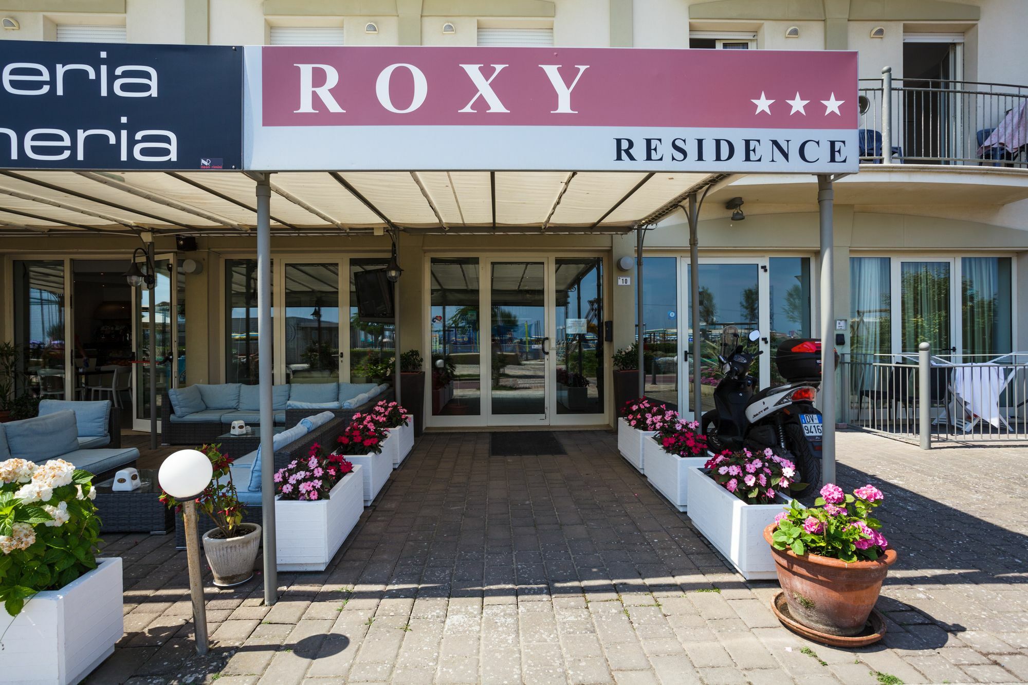Residence Roxy Misano Adriatico Exterior foto